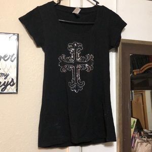 Women’s sequenced Cross Shirt